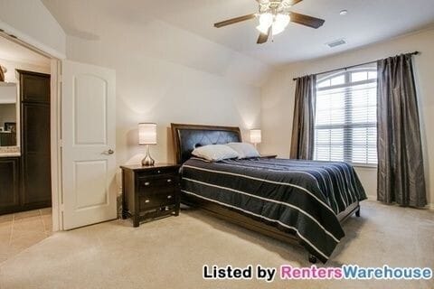 Building Photo - MOVE IN READY - Spacious 2-story townhouse...