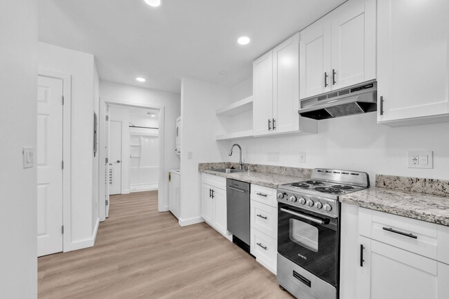 Building Photo - 1226 E St