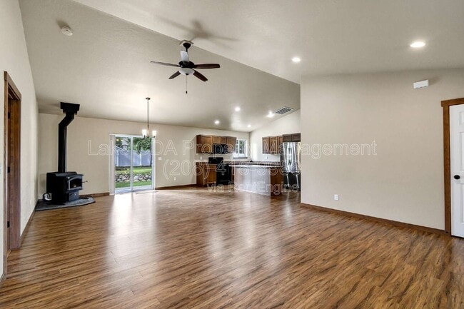 Building Photo - 5465 W Corkys Ct