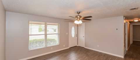 Foto del edificio - 1692 Mary Beth Dr