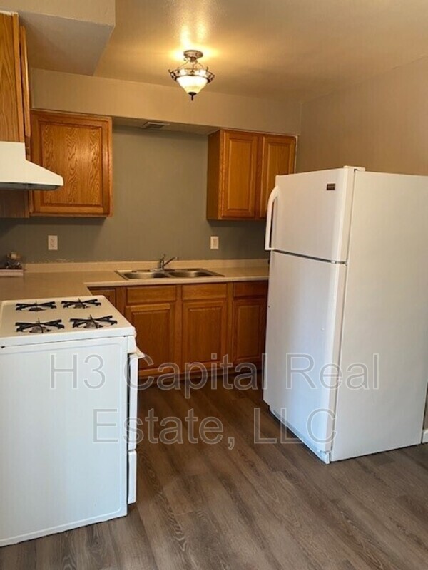 Foto del edificio - 219 N 48th St