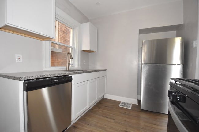 Photo - 5404 Black St House