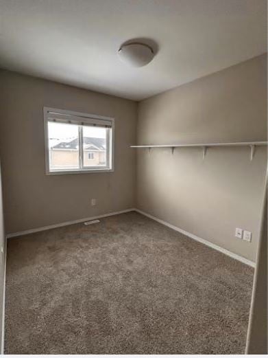 Photo du bâtiment - Beautiful 2-Storey Half Duplex in Garden Heights!