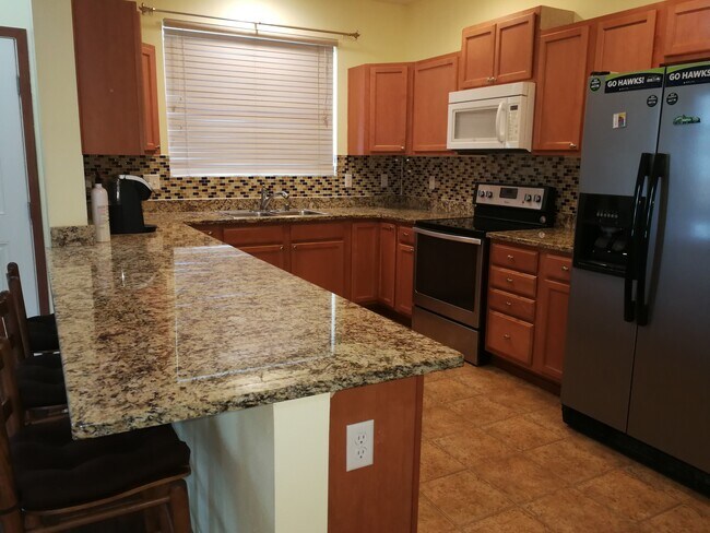 Foto del edificio - 1418 51st St NE
