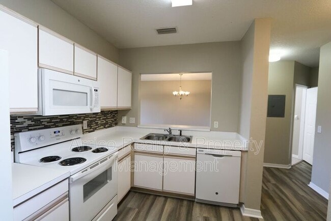 Building Photo - 6019 Portsdale Pl