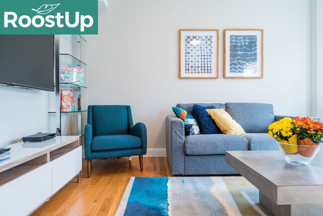 Foto del edificio - Furnished Bedroom with Private Bath in Cambridge