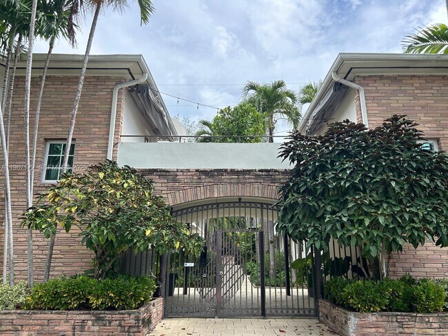 Foto del edificio - 1605 Lenox Ave.