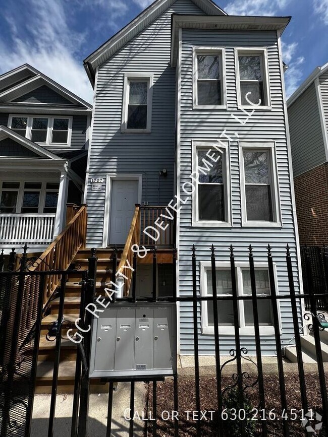 Building Photo - 1707 N Washtenaw Ave
