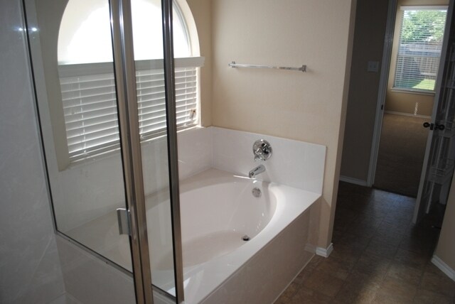 Building Photo - Spacious 4-Bedroom Home in Rancho Alto