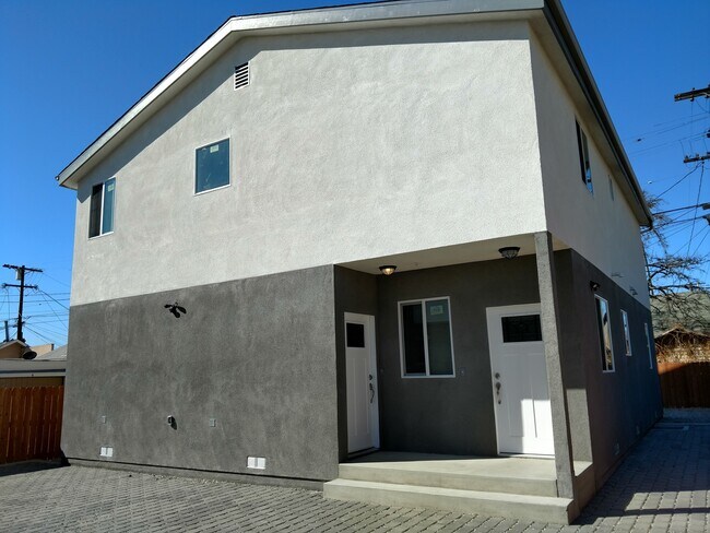 Foto del edificio - 3961 Halldale Ave