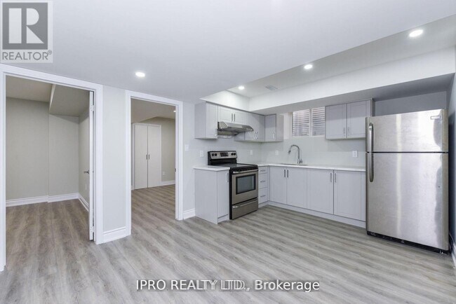 Building Photo - 69 Vezna Cres