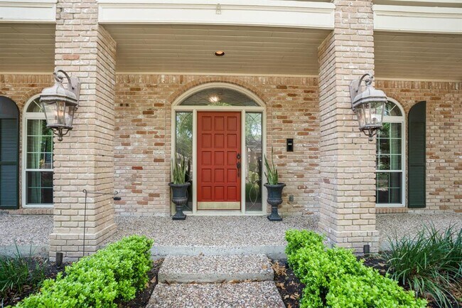 Foto del edificio - 5207 Westerham Pl