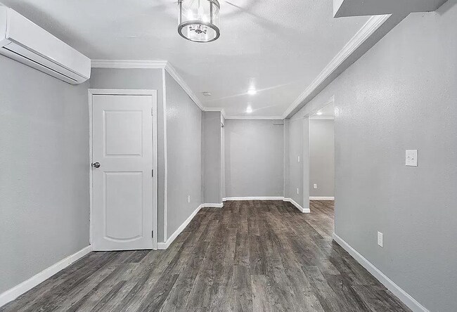 Foto del edificio - 1902 Mc Millan St