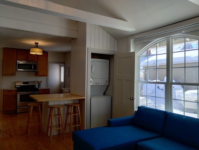 Foto del edificio - 6621 W Adler St