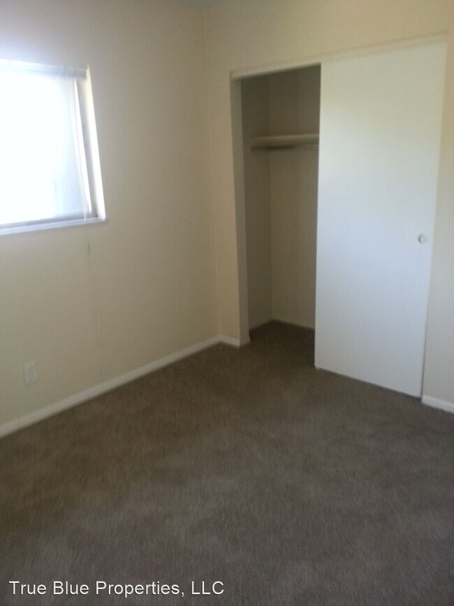 2345 Beechmont Ave, Cincinnati, OH 45230 Apartment for