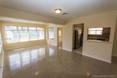 Building Photo - 8570 NW 11th Ct