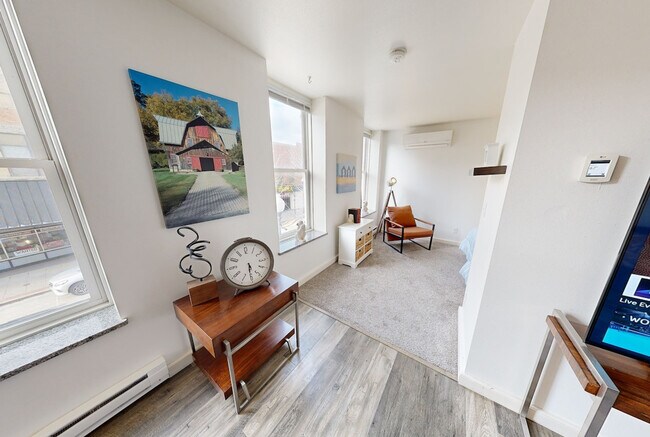 Foto del edificio - 502 N Main St