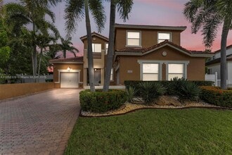 Building Photo - 14401 SW 33rd Ct