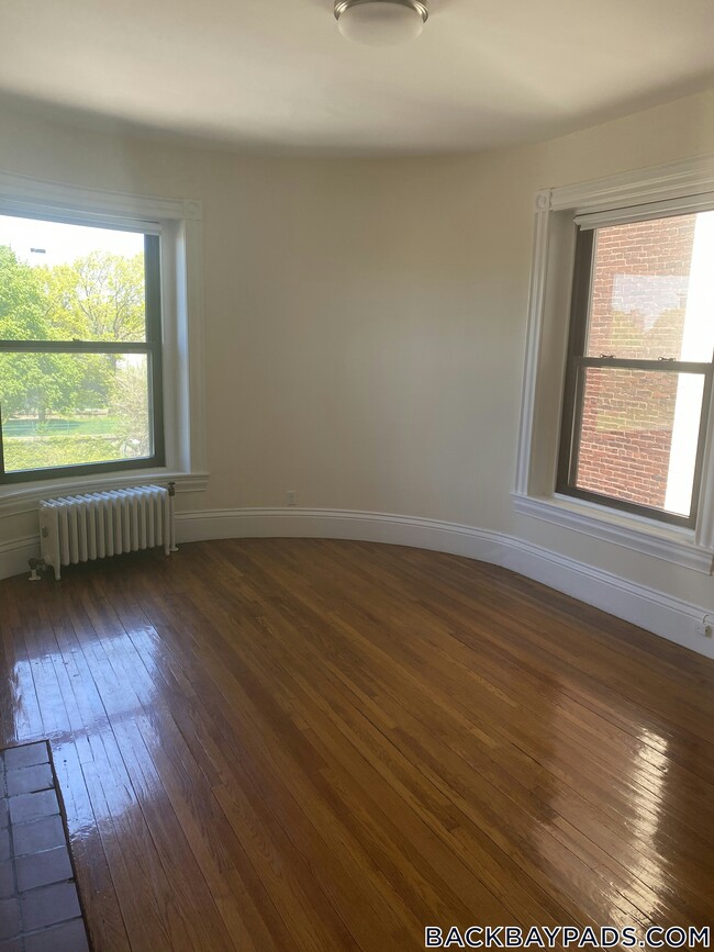 Foto del edificio - 504 Beacon St