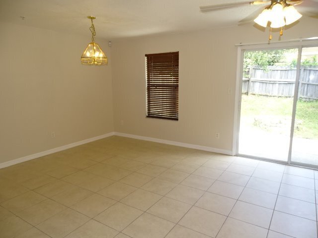 Building Photo - Townhome in Westside Townhomes, Winter Garden