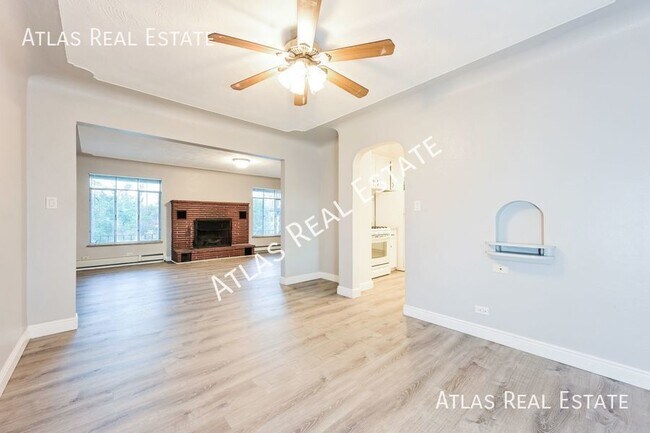 Building Photo - 5493 S Datura St