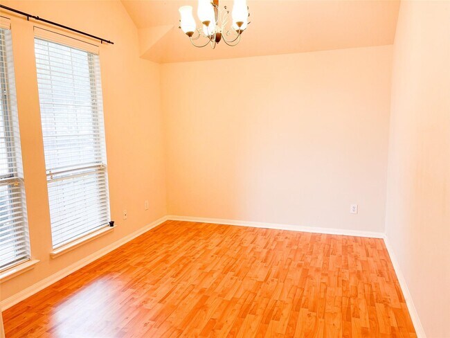 Foto del edificio - 3257 Gladewater Ln