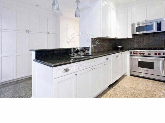 Foto del edificio - 151 E 80th St