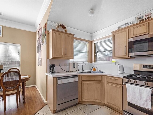 Building Photo - 3807 Addicks Clodine Rd