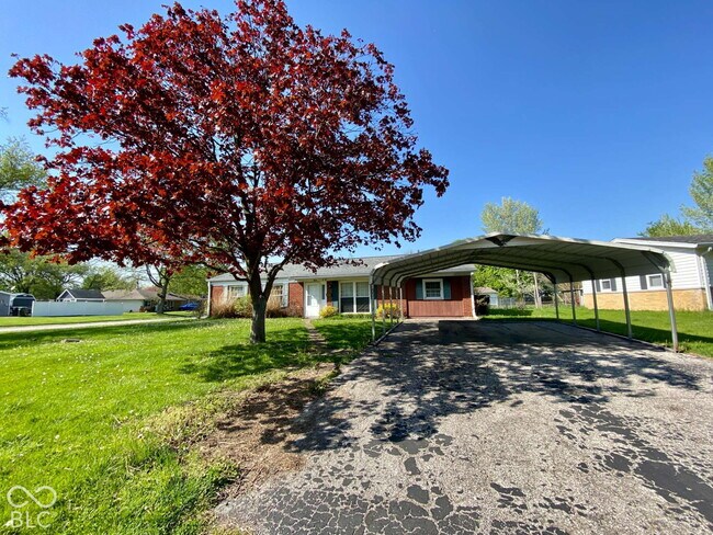 Foto del edificio - 226 Southlane Dr