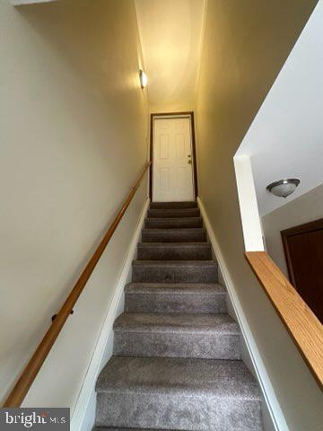 Building Photo - 77 Shady Ln