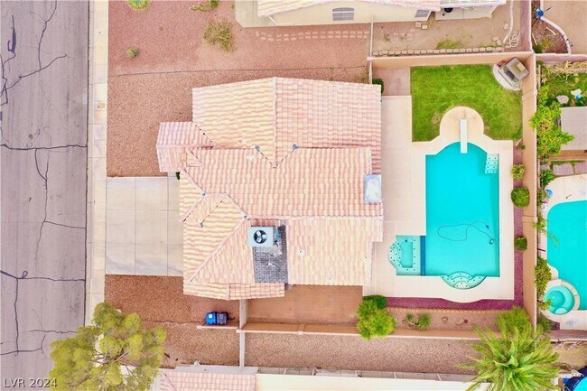 Foto del edificio - 1416 Heartstring Ct