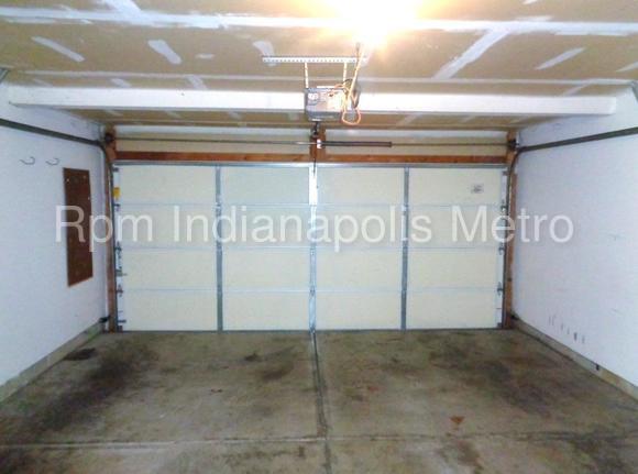 Building Photo - 902 Prestwick Dr