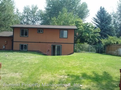 Primary Photo - 211 Red Fox Rd
