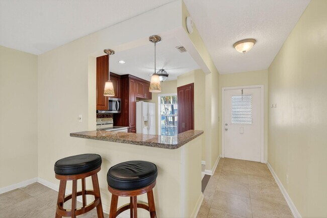 Foto del edificio - 374 Bennington Ln