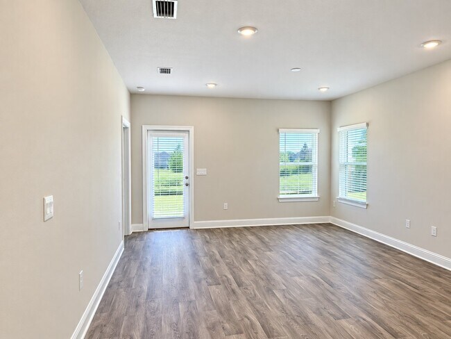 Foto del edificio - 13288 Shea Cir