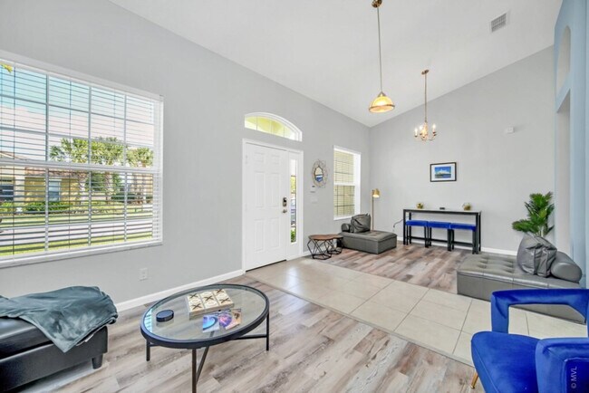 Building Photo - 4168 Oak Tree Dr