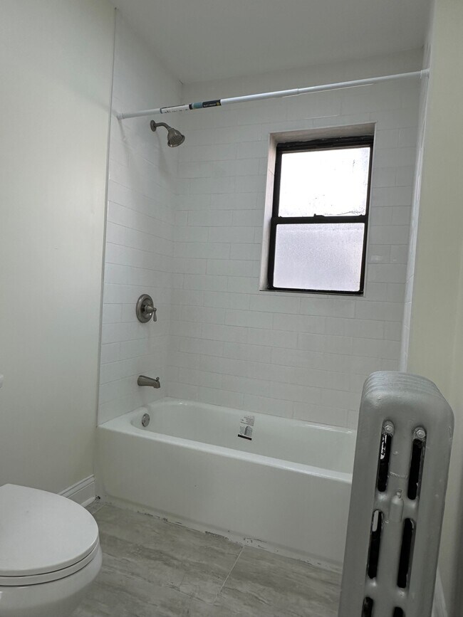 Foto del edificio - 7227 N Wolcott Ave