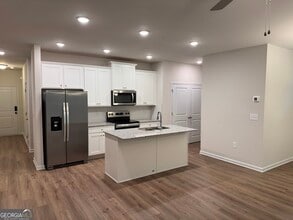Building Photo - 27 Huntley Trce