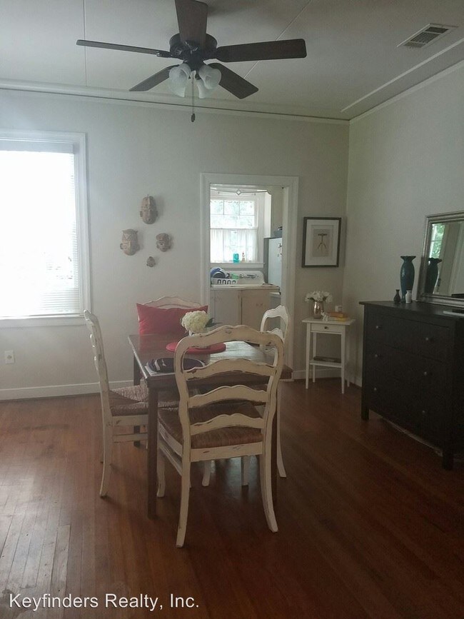 Building Photo - 2 br, 1 bath House - 2081 HOLLYDALE AVE.