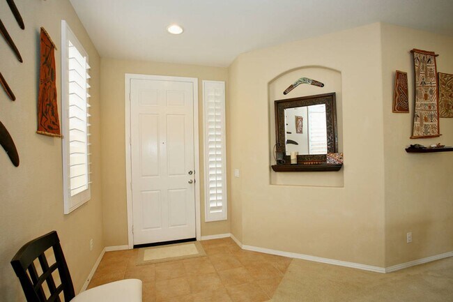Building Photo - Gorgeous 4 Bedroom La Costa Home!