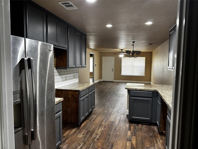 Building Photo - 5608 Humbert Ave