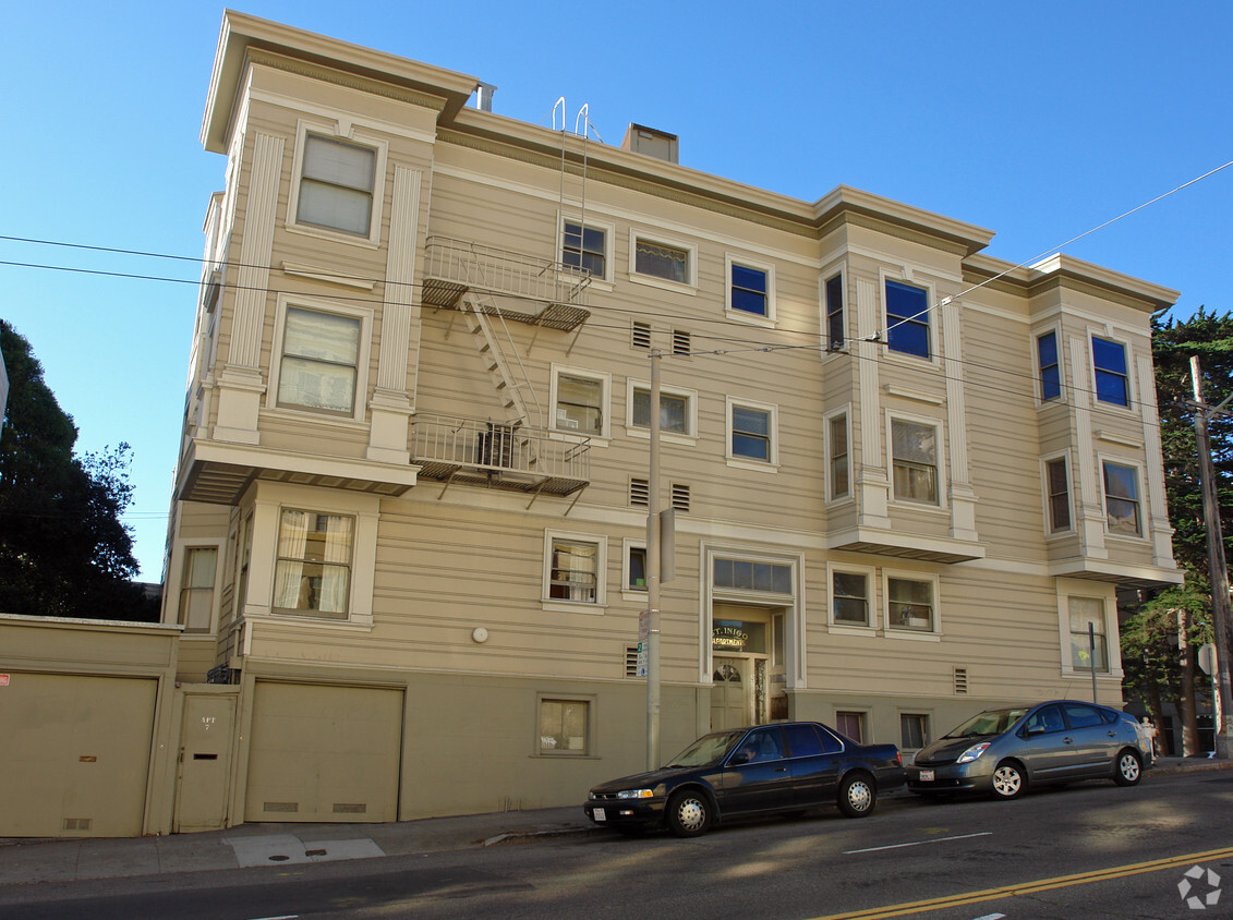 Primary Photo - 2095 Fulton St