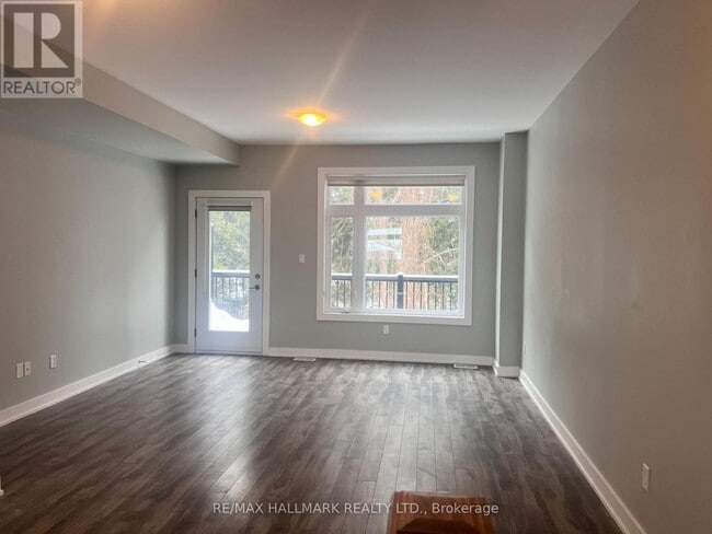 Building Photo - 540 Essa Rd