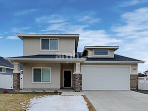 Building Photo - 5095 W Milliron Dr