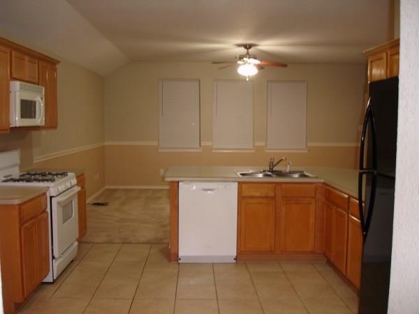 Building Photo - 3321 Clover Hill Ln