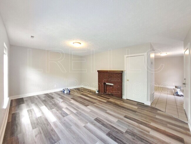 Foto del edificio - 310 S 28th St