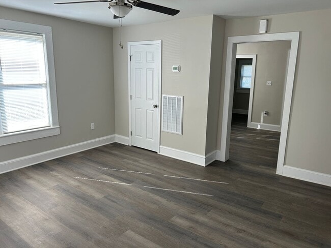 Foto del edificio - 2923 Old Greensboro Rd