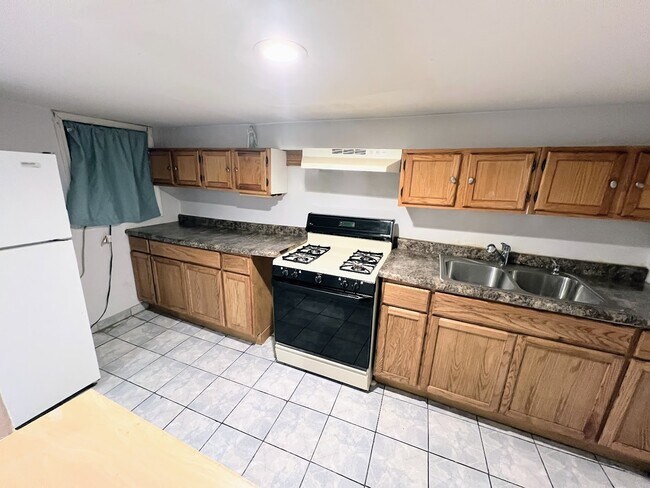 Foto del edificio - 2936 N Dawson Ave