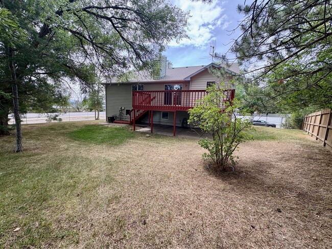 Building Photo - 2905 High Park Dr