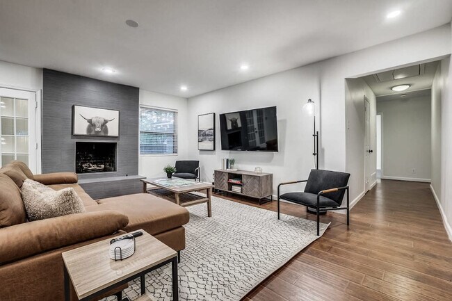 Foto del edificio - 13739 Spring Grove Ave